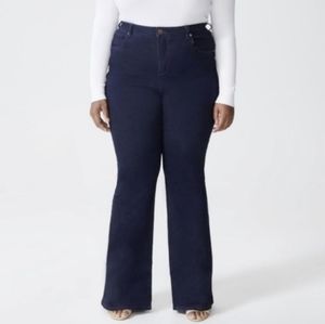Universal Standard Sava Flare Indigo Jeans